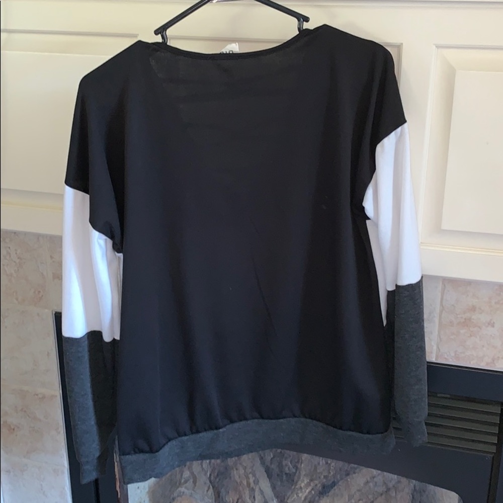 Pull Over Sweatshirt - Picture 3 of 3